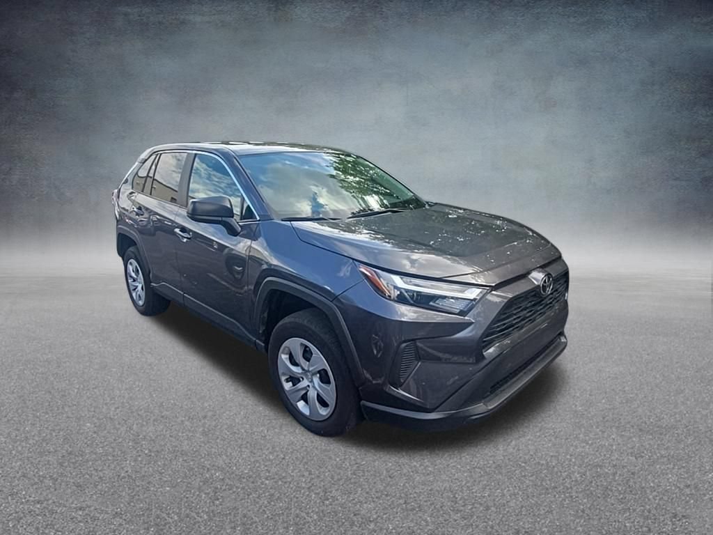 Used 2025 Toyota RAV4 LE AWD/4WD image 10