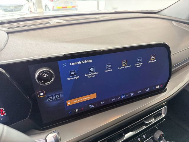 New 2026 Chevrolet Traverse LT w/ Midnight/Sport Edition image 32