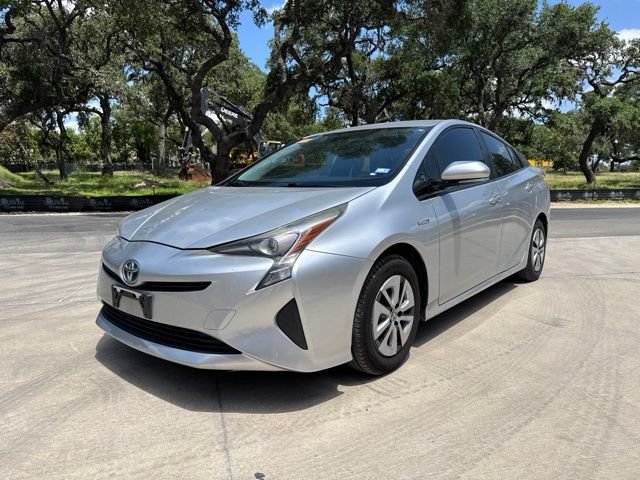Used 2016 Toyota Prius Three FWD image 2