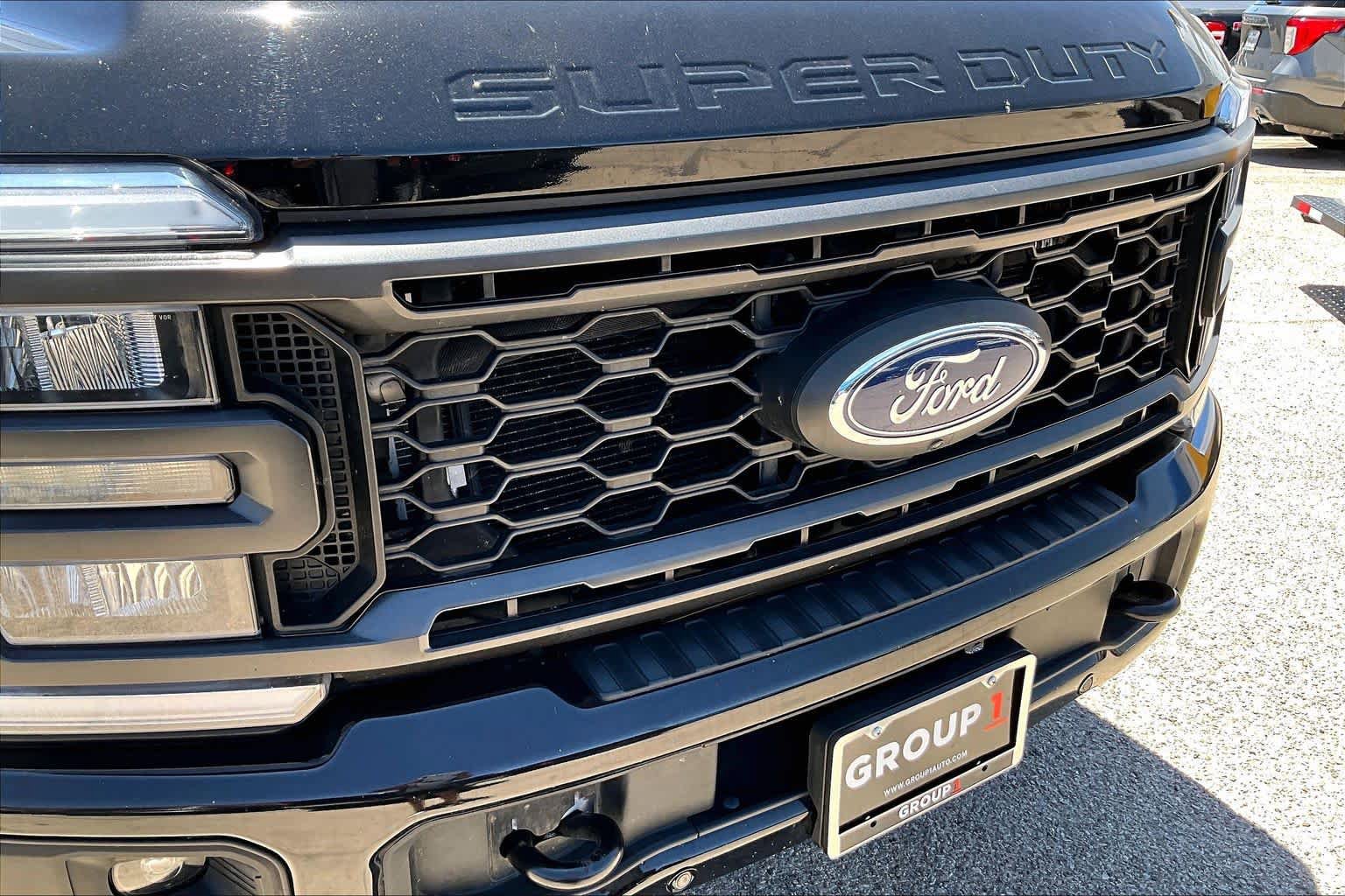 Used 2023 Ford F250 Lariat w/ Tremor Off-Road Package AWD/4WD image 29