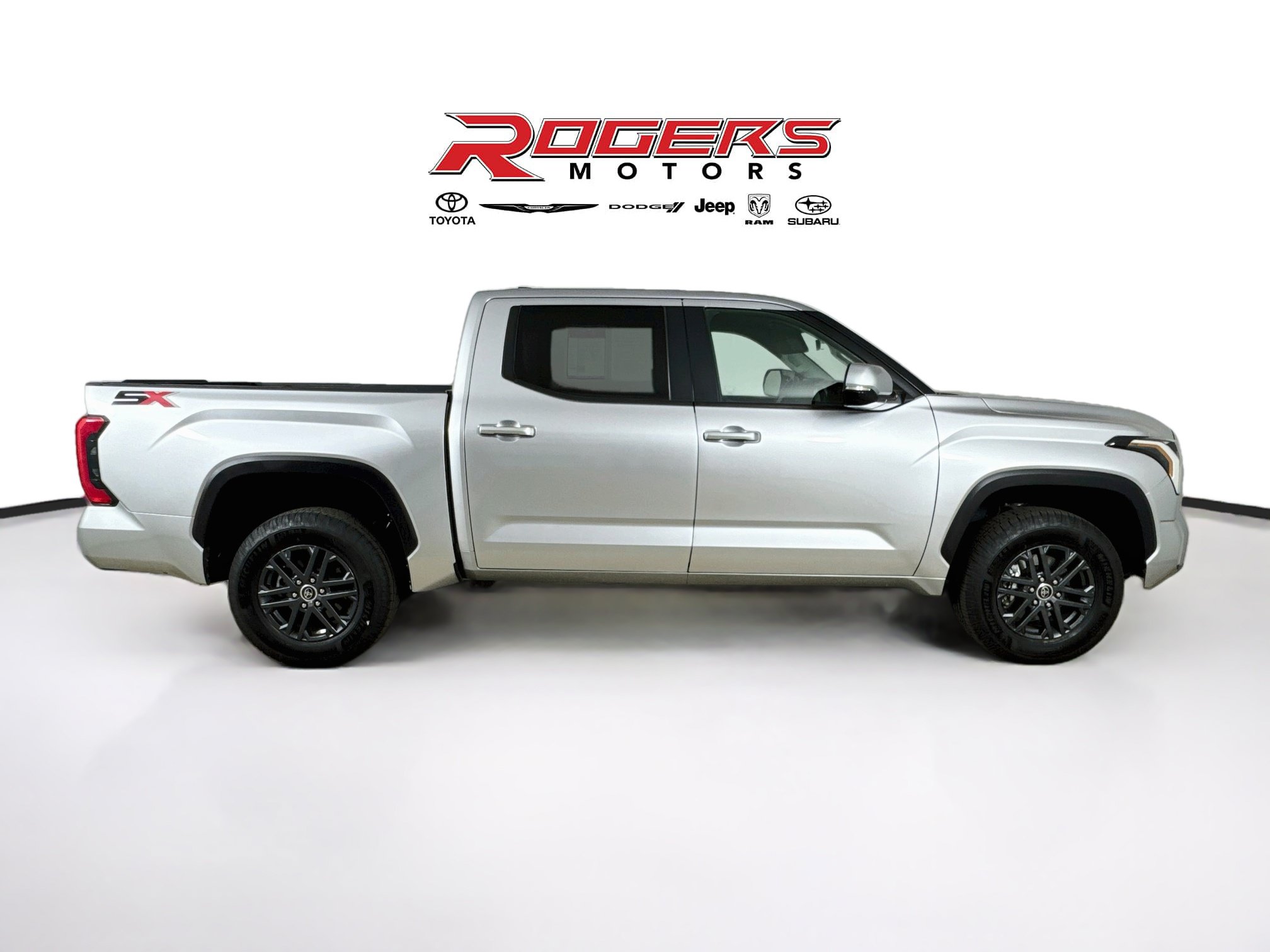 Used 2024 Toyota Tundra SR5 w/ SR5 Convenience Package AWD/4WD image 14