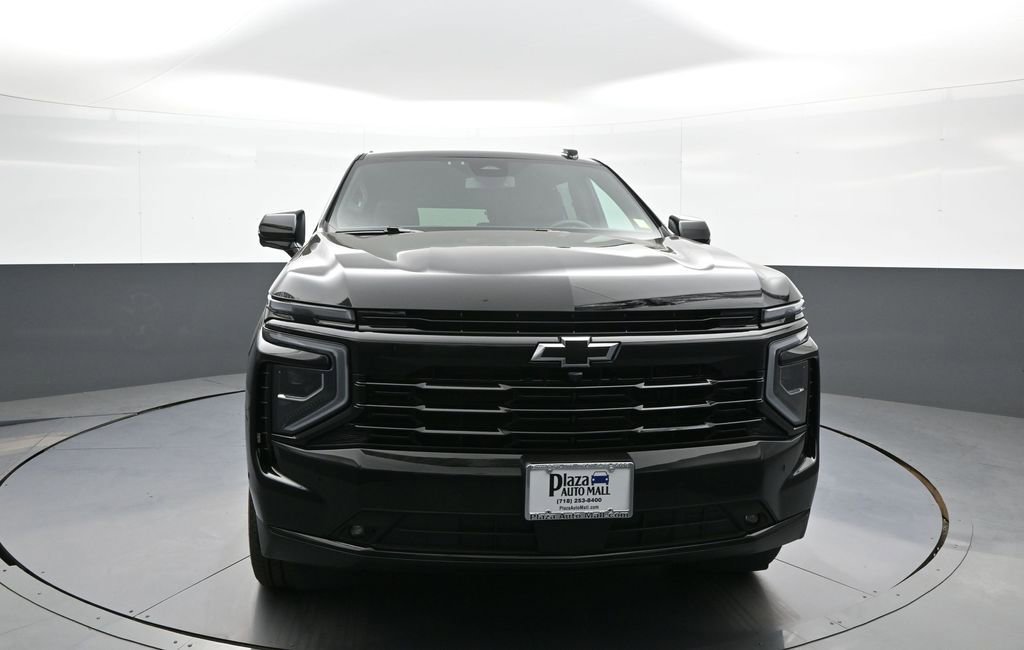 Used 2026 Chevrolet Suburban RST w/ Comfort Package AWD/4WD image 2