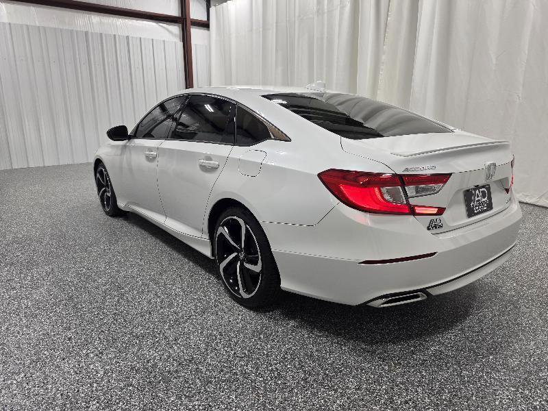 Used 2018 Honda Accord Sport image 7