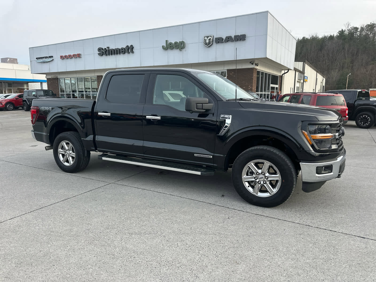 Used 2024 Ford F150 XLT w/ Mobile Office Package image 2