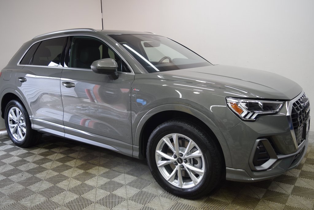 New 2025 Audi Q3 2.0T Premium Plus image 3