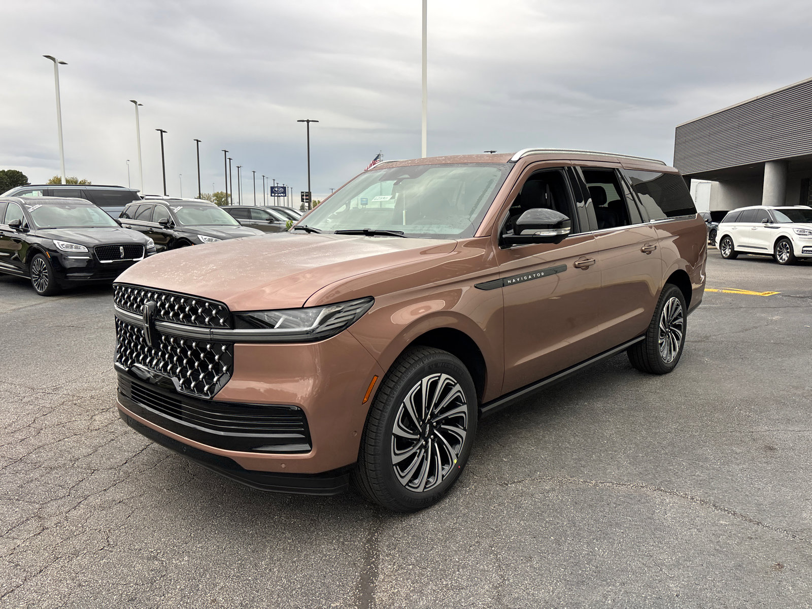 New 2025 Lincoln Navigator L Black Label image 3