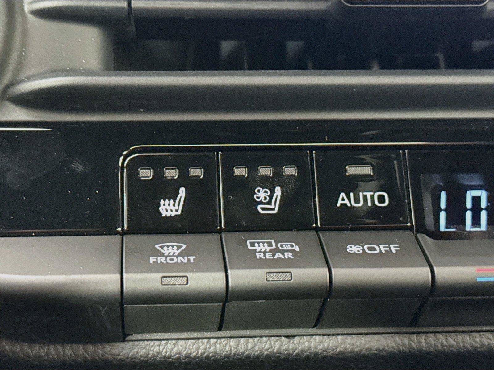 Certified 2024 Toyota Crown Platinum AWD/4WD image 8