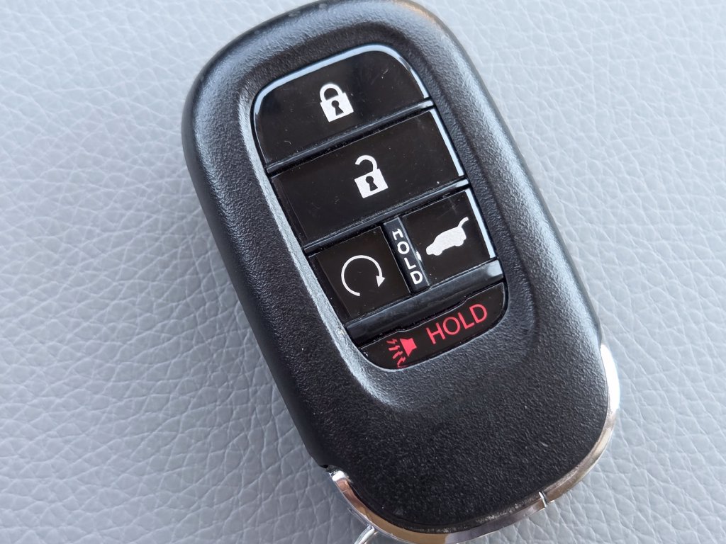 Used 2025 Honda Pilot Touring image 42