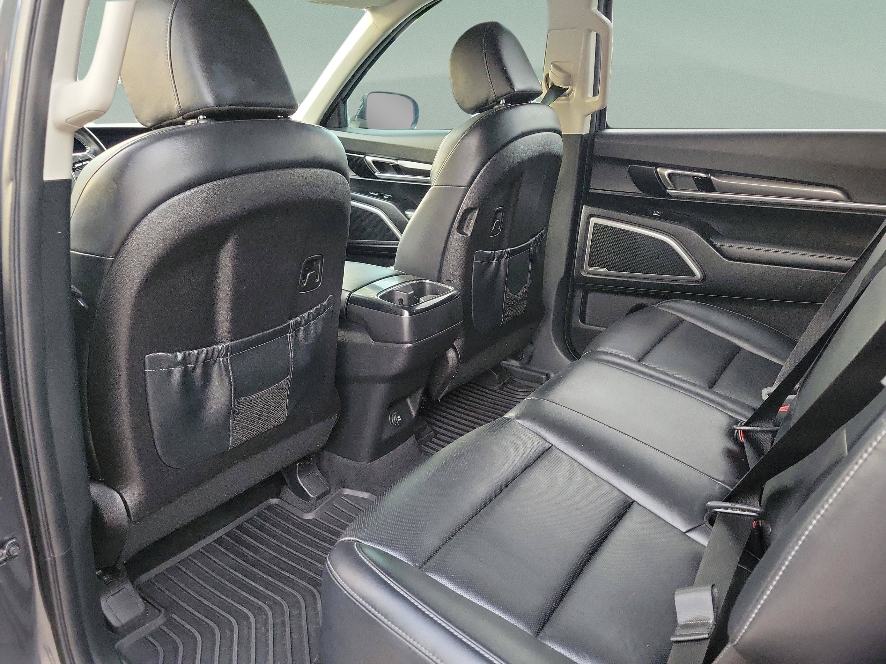 Used 2023 Kia Telluride LX FWD image 31