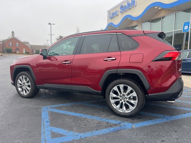 Used 2020 Toyota RAV4 Limited image 9