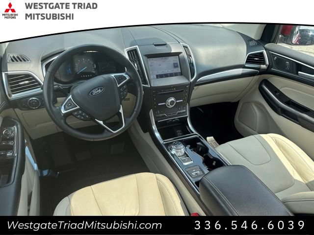 Used 2019 Ford Edge Titanium w/ Equipment Group 301A FWD image 9