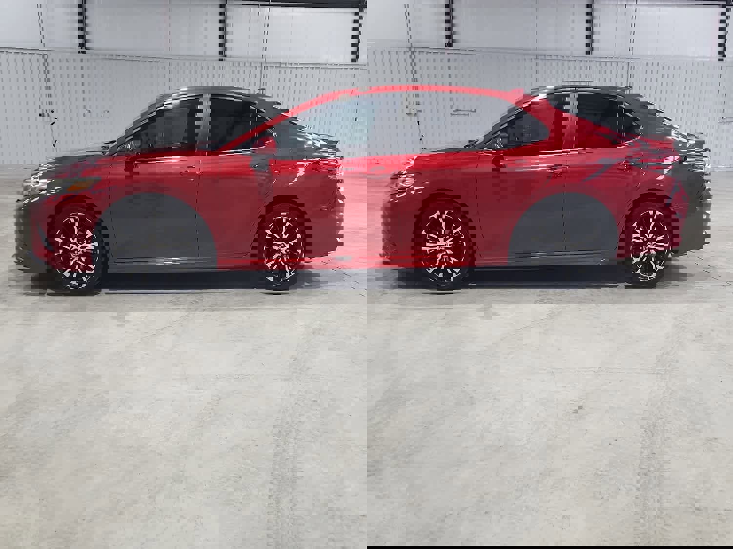 Used 2019 Toyota Camry SE image 2