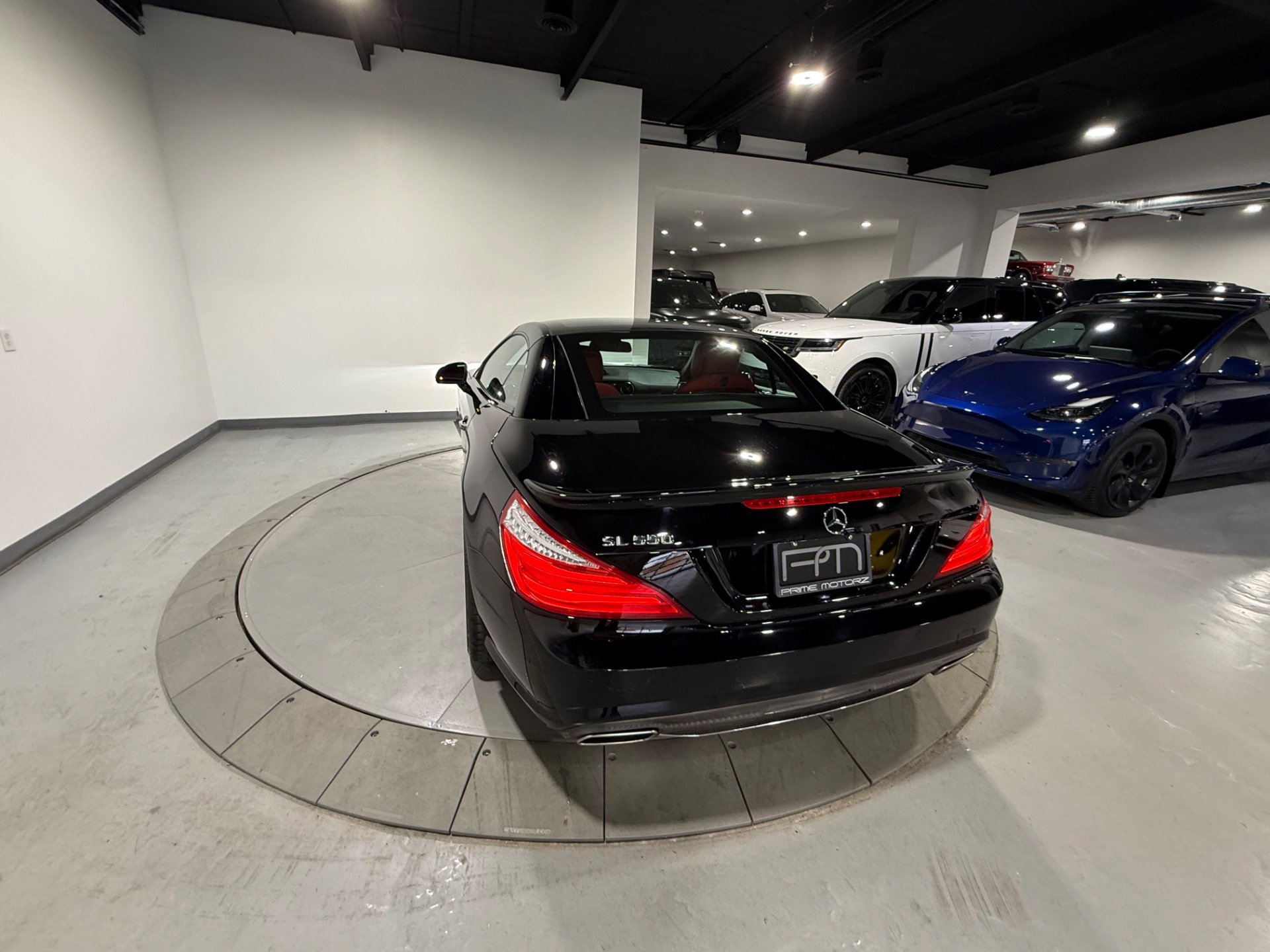 Used 2016 Mercedes-Benz SL 550 image 16