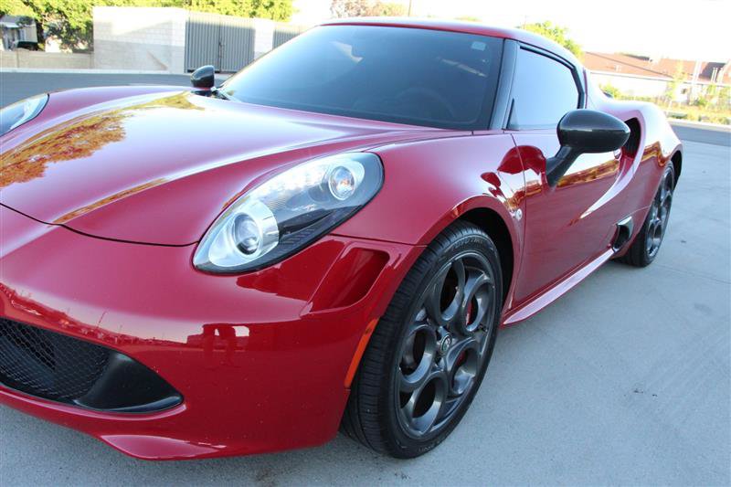 Used 2015 Alfa Romeo 4C Launch Edition w/ Convenience Group RWD image 48