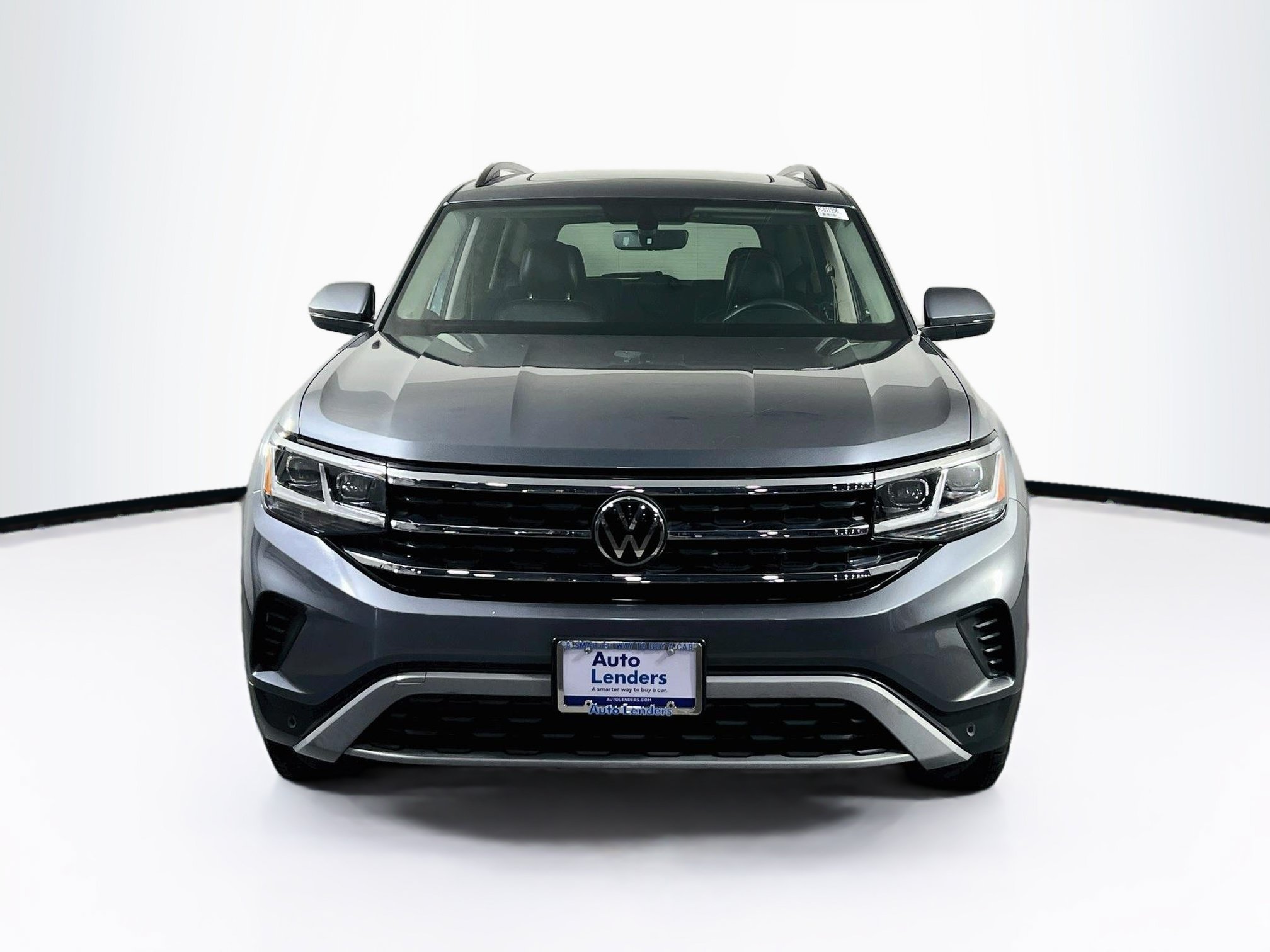 Used 2023 Volkswagen Atlas SE AWD/4WD image 2