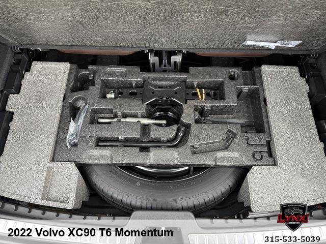 Used 2022 Volvo XC90 T6 Momentum image 45