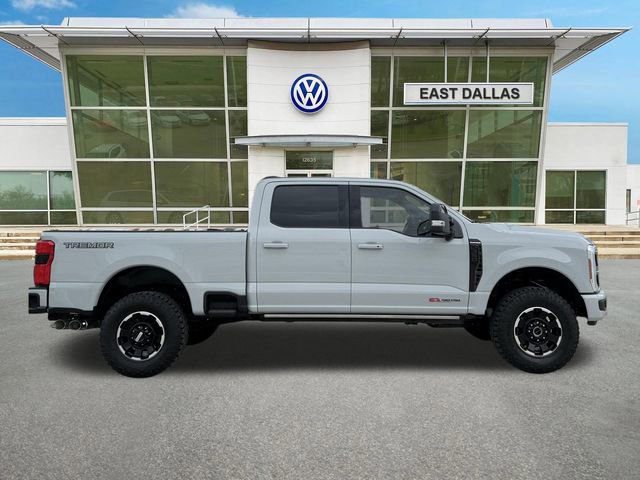 Used 2025 Ford F350 Platinum w/ Tremor Off-Road Package AWD/4WD image 2