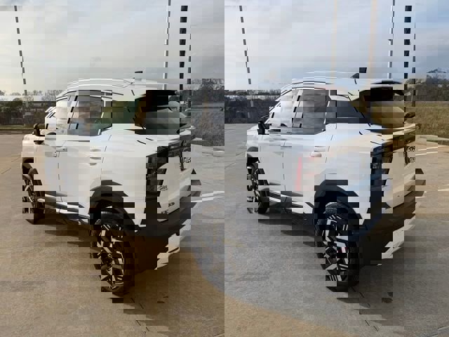 New 2026 Nissan Kicks SV image 3