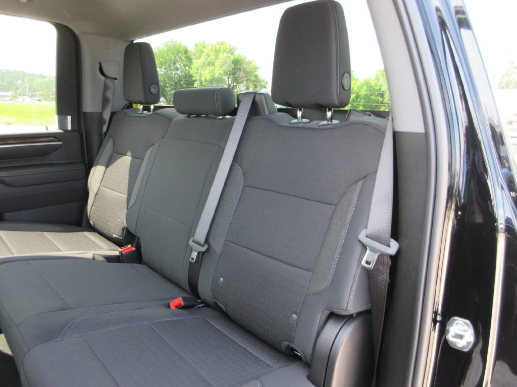 New 2026 GMC Sierra 2500 SLE w/ SLE Value Package; AWD/4WD image 16