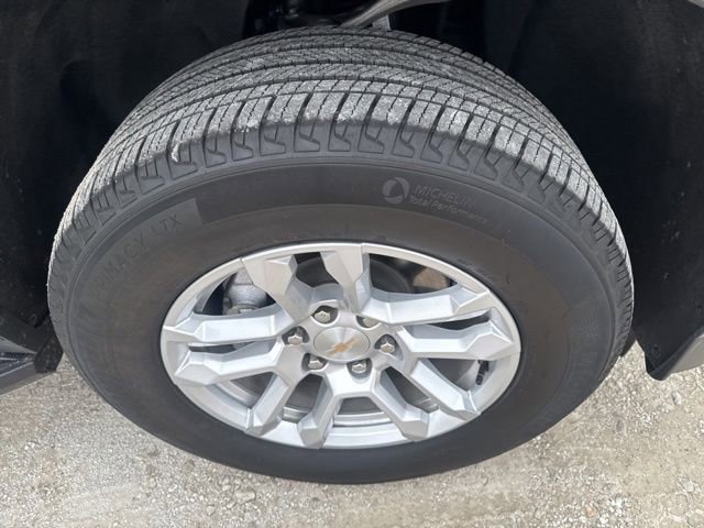 Used 2025 Chevrolet Tahoe LT AWD/4WD image 30