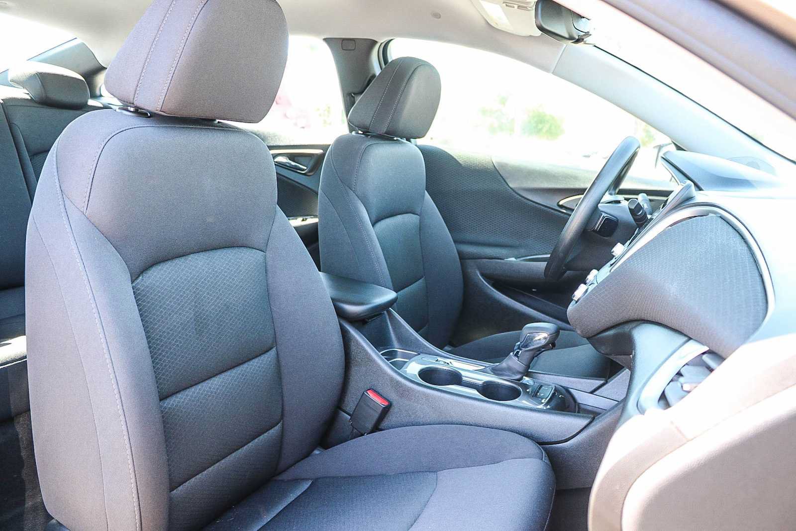 Used 2024 Chevrolet Malibu LS FWD image 16