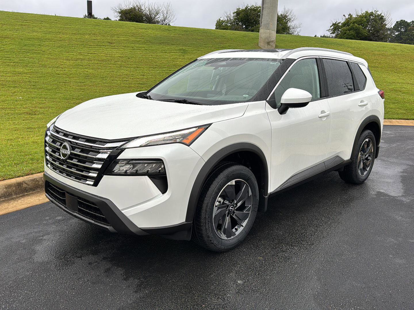 New 2026 Nissan Rogue SV w/ SV Premium Package