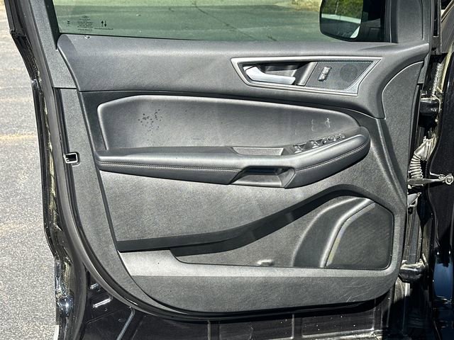 Used 2024 Ford Edge SEL w/ Convenience Package image 12