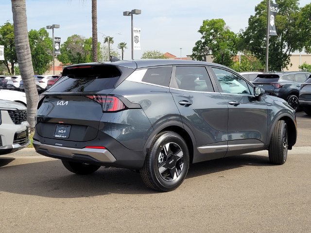 New 2026 Kia Sportage LX FWD image 5