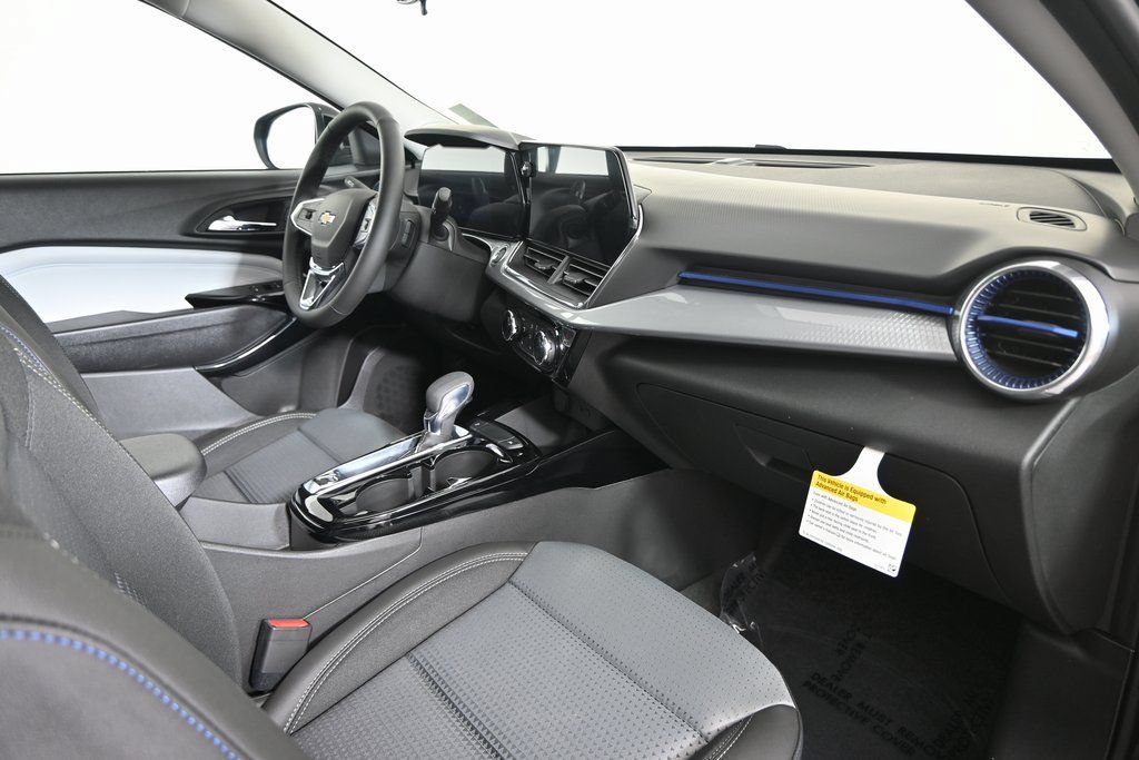 New 2026 Chevrolet Trax LT w/ Driver Confidence Package FWD image 14