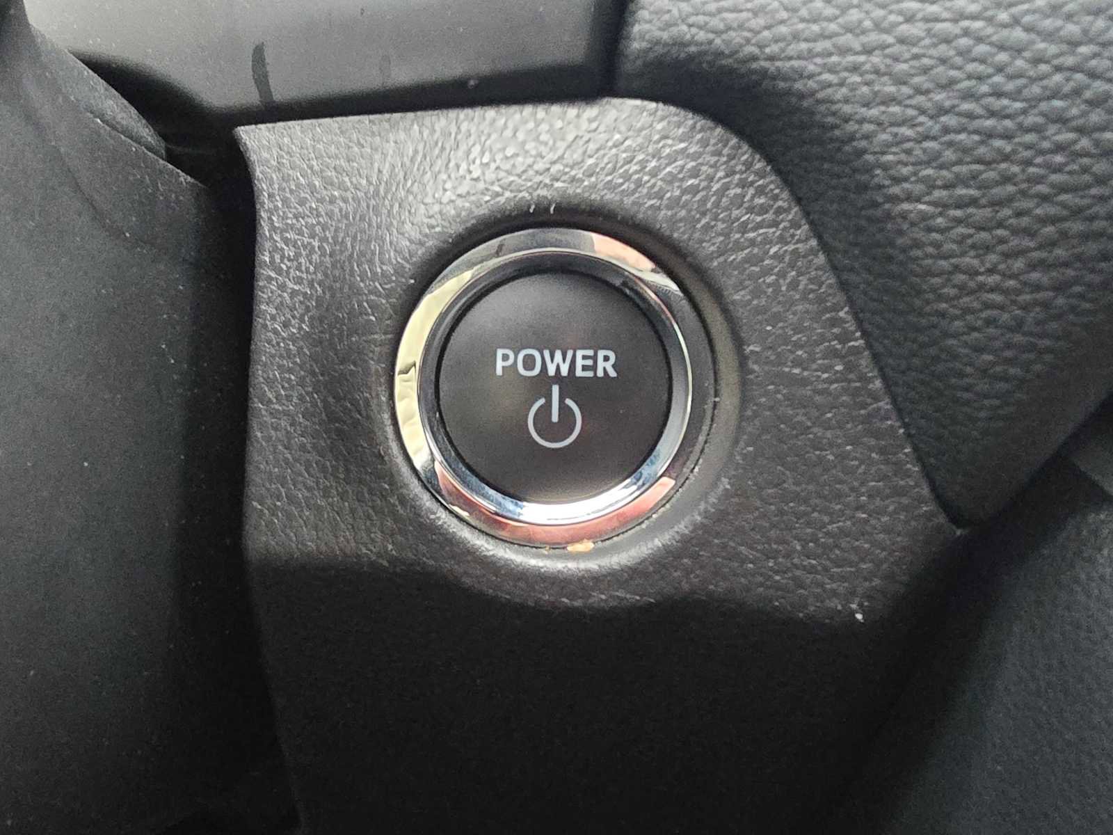 Used 2025 Toyota RAV4 XLE image 35