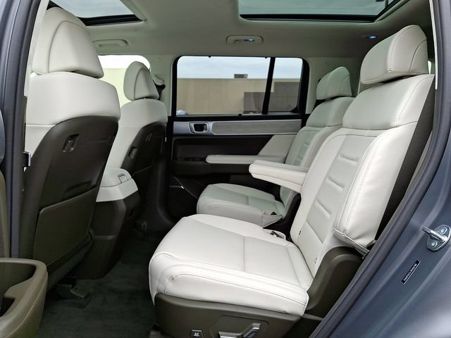 Used 2024 Hyundai Santa Fe Calligraphy AWD/4WD image 10