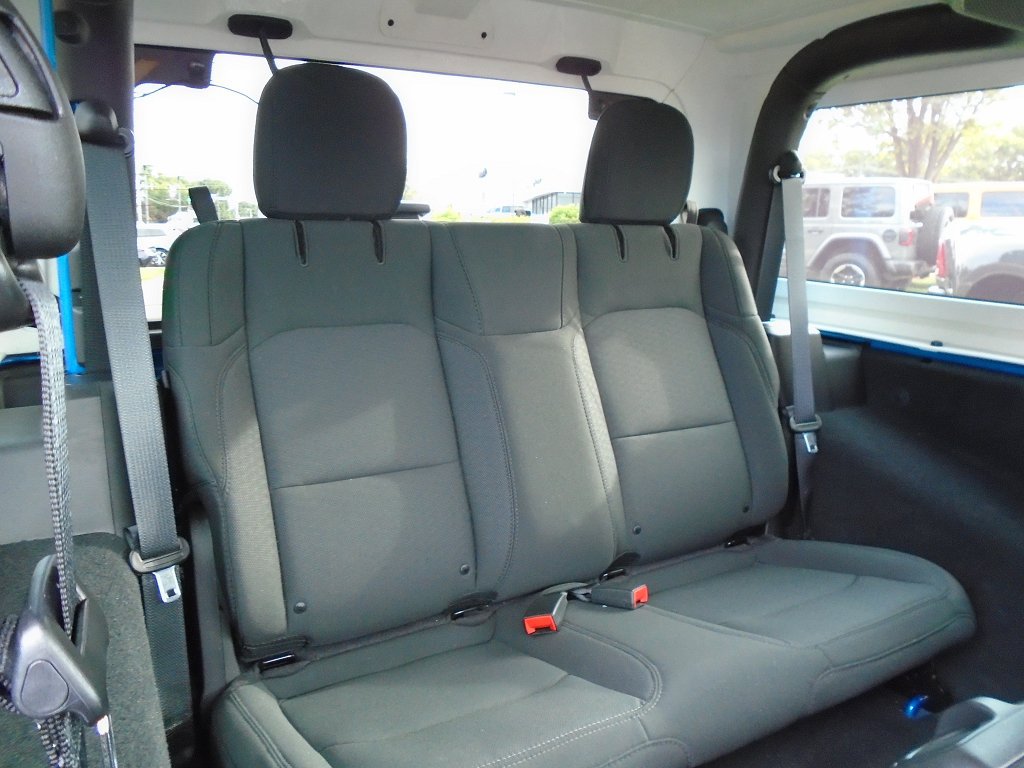 Certified 2021 Jeep Wrangler Sport AWD/4WD image 9