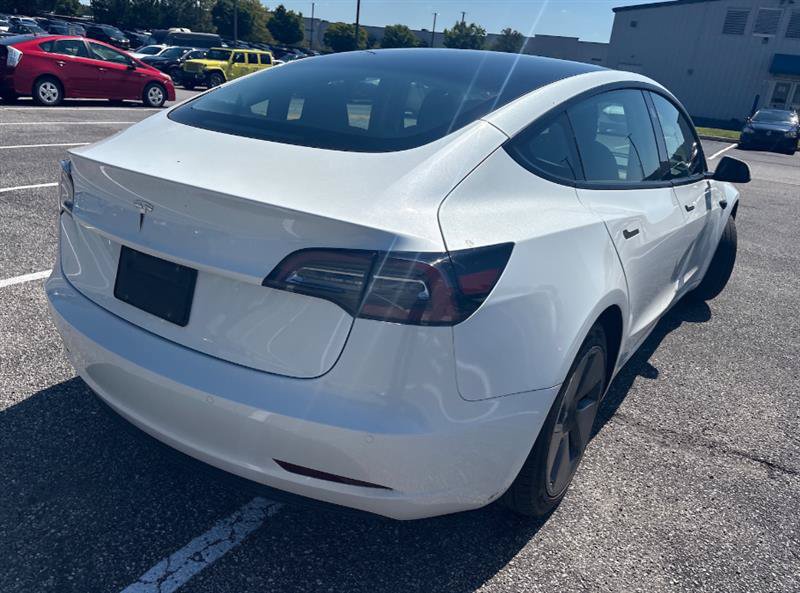 Used 2021 Tesla Model 3 Standard Range Plus RWD image 7