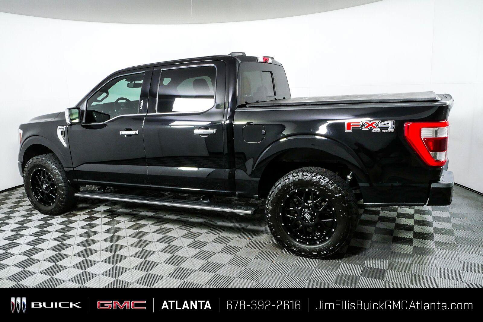 Used 2021 Ford F150 Platinum w/ FX4 Off-Road Package AWD/4WD image 30