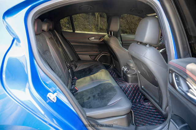 Used 2020 Alfa Romeo Giulia Quadrifoglio w/ Nero Edizione image 29