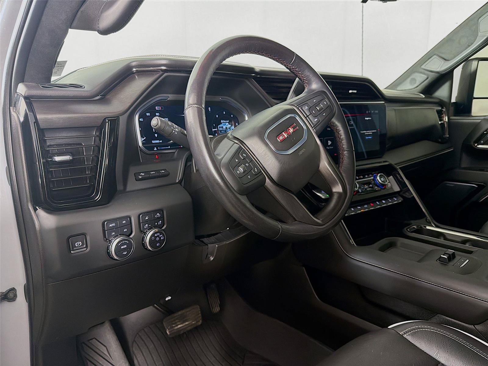 Used 2024 GMC Sierra 2500 AT4X w/ AT4X AEV Edition AWD/4WD image 16