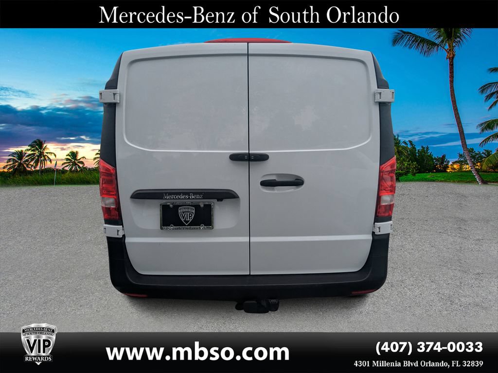 Used 2023 Mercedes-Benz Metris image 13