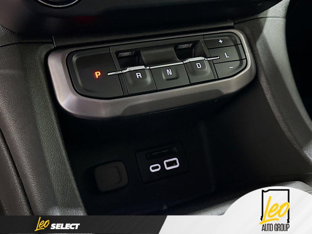 Used 2021 GMC Acadia AT4 w/ Technology Package AWD/4WD image 20