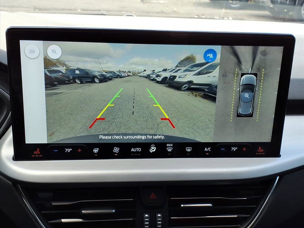 Used 2023 Ford Escape Platinum image 20