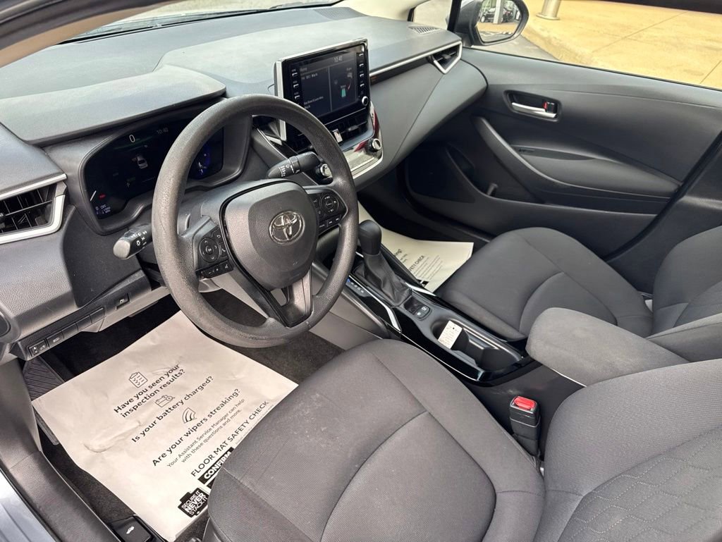 Used 2020 Toyota Corolla LE FWD image 13