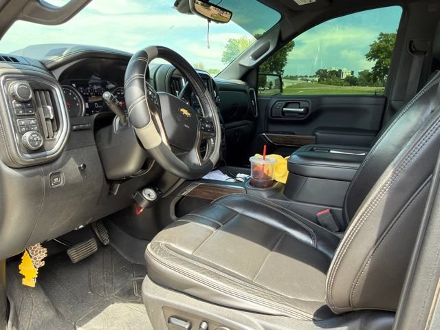 Used 2019 Chevrolet Silverado 1500 High Country w/ Technology Package AWD/4WD image 17
