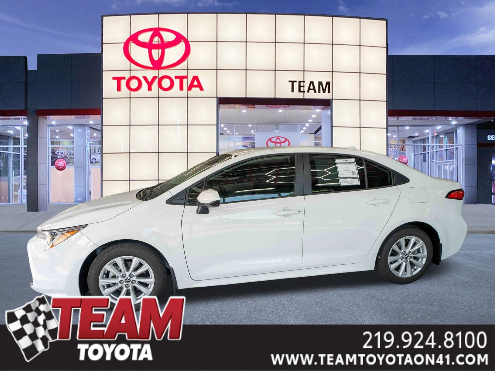 Used 2025 Toyota Corolla LE w/ LE Premium Package FWD image 1
