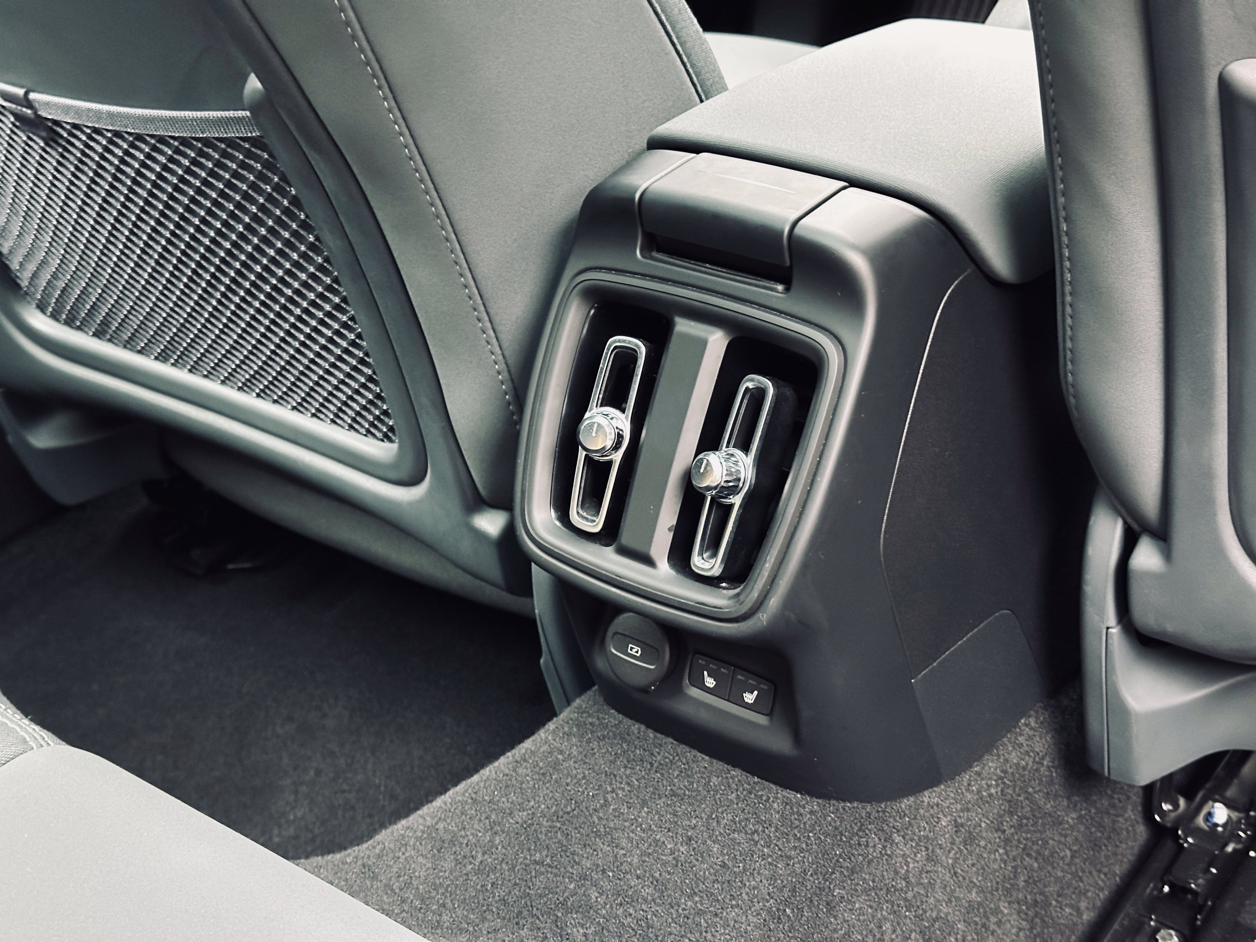 Used 2024 Polestar Polestar 2 AWD/4WD image 33