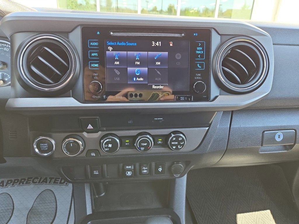 Used 2019 Toyota Tacoma TRD Off-Road image 23
