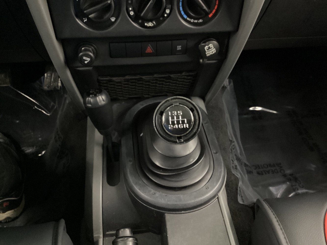 Used 2009 Jeep Wrangler Unlimited Sahara w/ Dual Top Group image 37