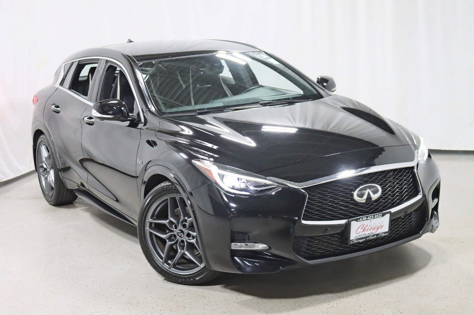 Used 2018 INFINITI QX30 Sport w/ Leather Package FWD image 6
