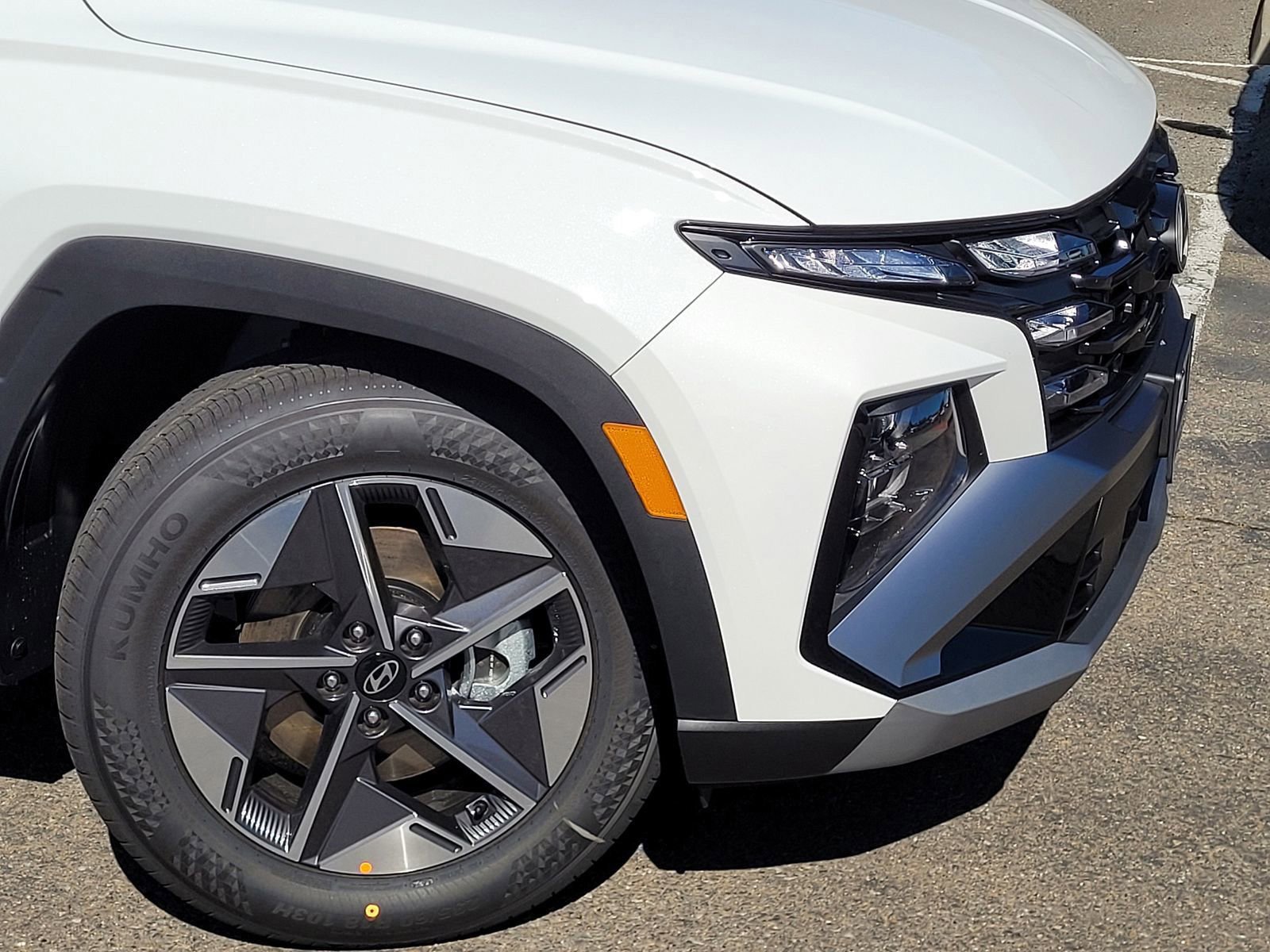 New 2026 Hyundai Tucson SEL image 3