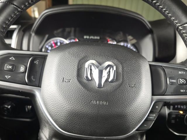 Used 2024 RAM 2500 Big Horn w/ Sport Appearance Package image 15