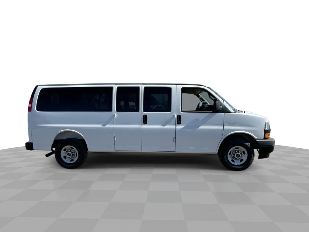New 2025 GMC Savana 3500 LS image 9