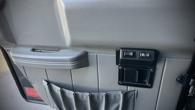 Used 2003 HUMMER H1 4-Door Wagon image 19